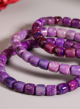 油画世界|舒俱来手串细腻