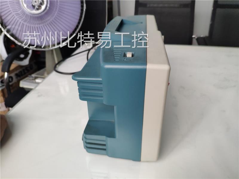 Tektronix TDS 1012C-SC 100MHZ示 - 图1