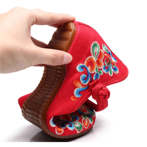 红色古风鞋子女汉服鞋绣花鞋绣花鞋女结婚中式内增高平底中国风布 - 图2