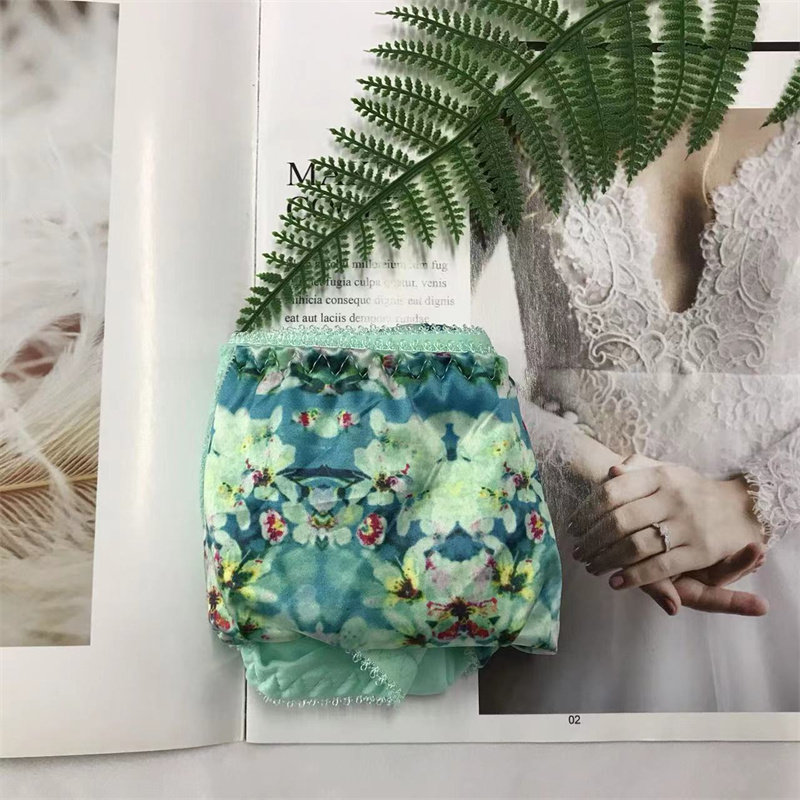 新款男式凹凸款式丝滑缎面贴身弹力日常情趣男士性感蕾丝花边内裤,淘宝优惠券,粉丝福利购,淘宝优惠卷