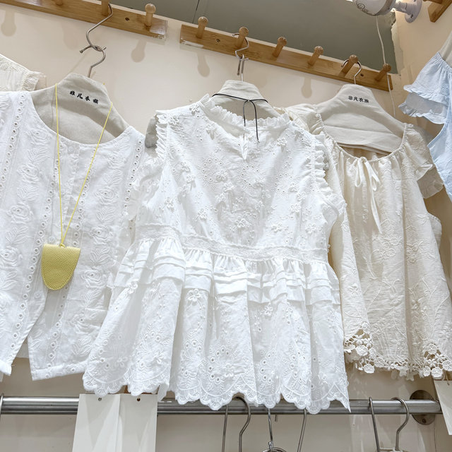ພາກຮຽນ spring ແລະ summer ແບບເກົາຫຼີ embroidered lace vest ruffle