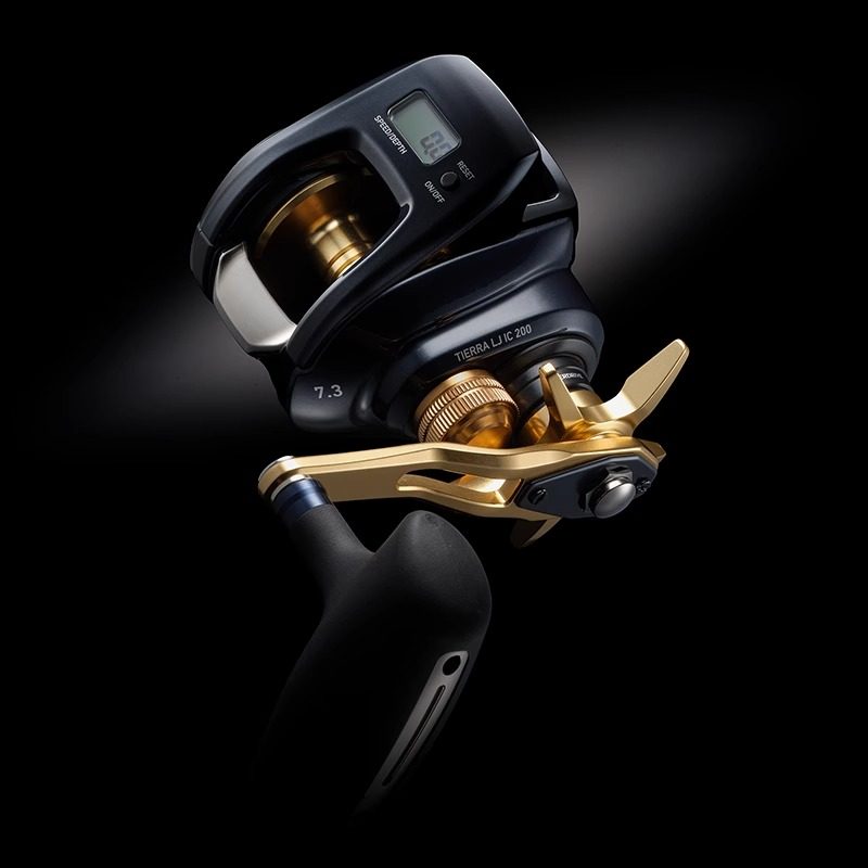 达瓦 23TIERRA 数显轮 船钓 海钓 慢摇 铁拉 背光灯板轮达瓦渔轮,淘宝优惠券,粉丝福利购,淘宝优惠卷