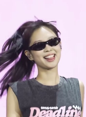 Jennie演唱会同款复古户外墨镜女