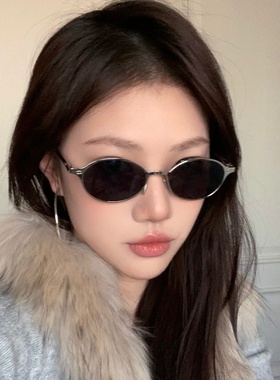 金属老钱风书呆子银框灰墨镜女潮