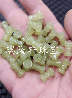 黄绿色石英岩玉六棱竹节玉石散珠