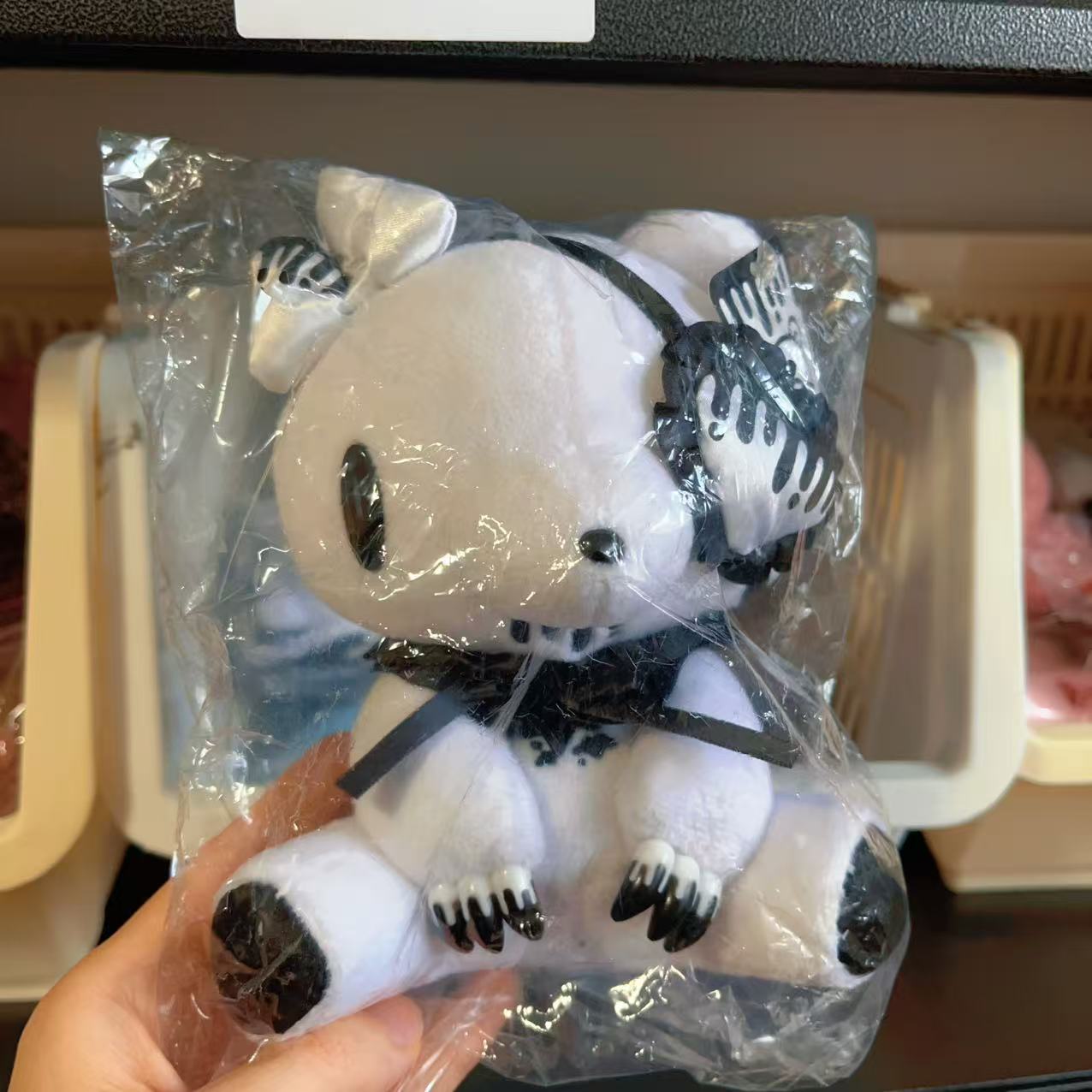 国现 日本OST GloomyBear暴力熊独眼公仔Eye patch very 包邮 - 图2