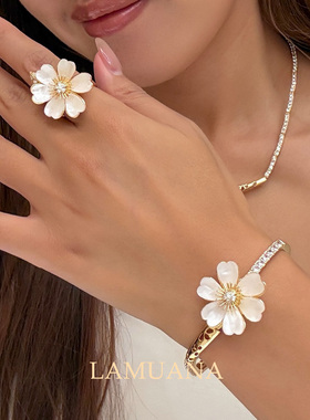 LAMUANA珠光白樱花｜法式白色花朵戒指小众夸张设计花朵戒指14916