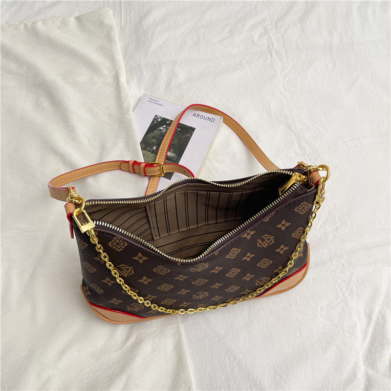 跨境热销女包感链条单肩包2026新款印花牛角包大容量斜挎包,淘宝优惠券,粉丝福利购,淘宝优惠卷