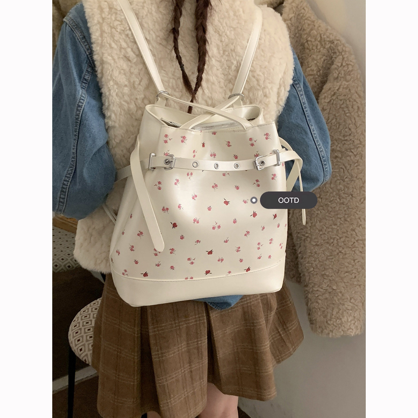 复古感大容量腋下包包女2026春季新款水桶包多功能单肩双肩包,淘宝优惠券,粉丝福利购,淘宝优惠卷