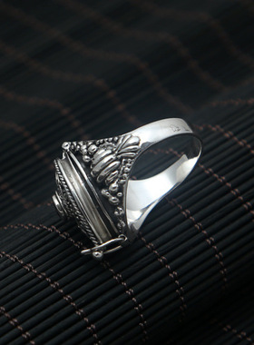 纯银饰品迷你S925乌盒男款戒指