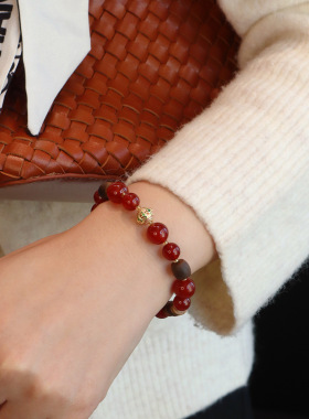 天然石手链小众设计多宝复古国风红玛瑙手串小众设计感沉香木手饰