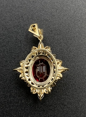 戈耀珠宝18K金合成鸽血红宝石吊坠实验室培育钻石培育宝石女士