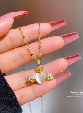 钛钢爱心天使之翼项链女ins风微镶猫眼石吊坠2023新款百搭锁骨链