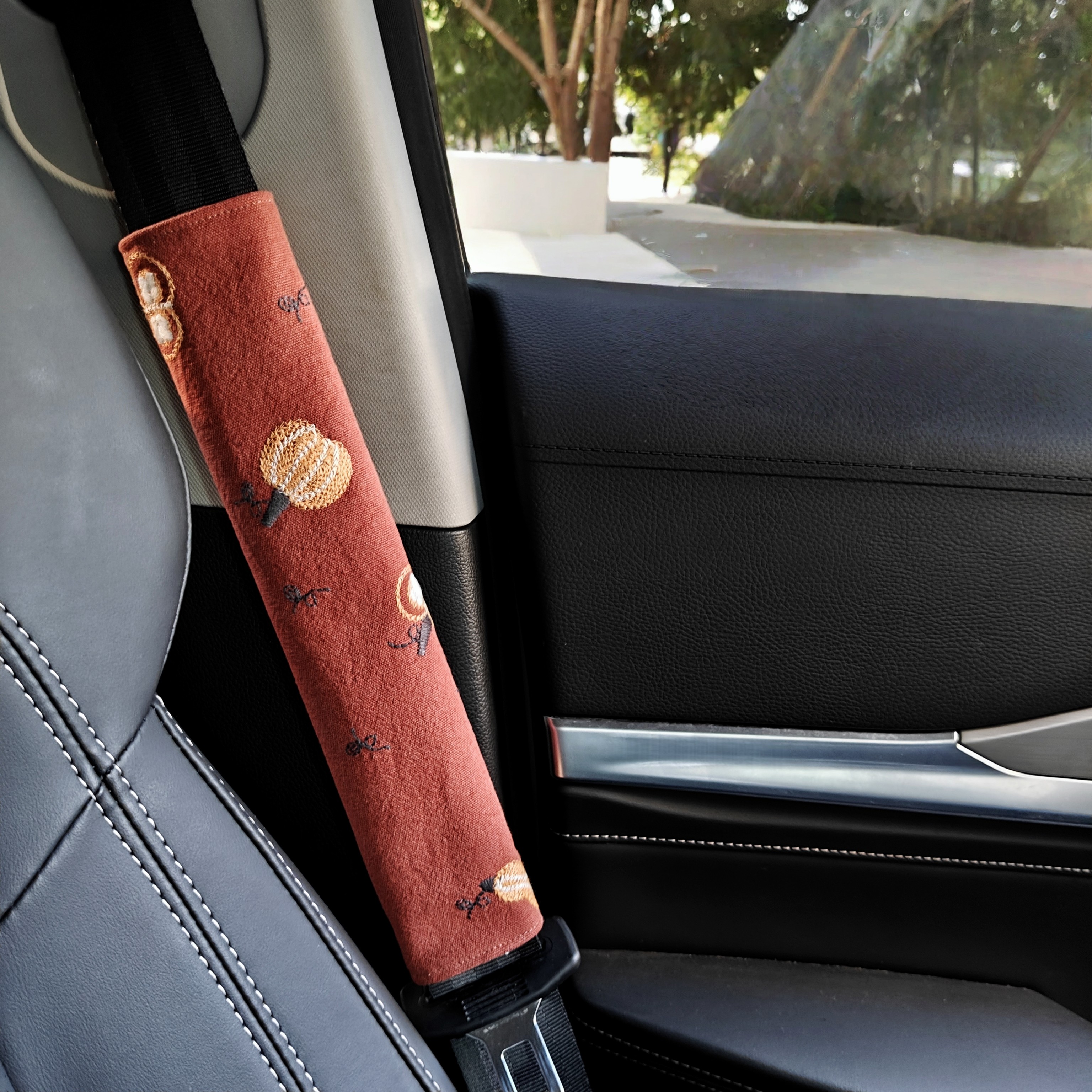 皆川明刺绣古铜扣汽车安全带套护肩套肩带套防勒脖防磨衣服装饰,淘宝优惠券,粉丝福利购,淘宝优惠卷