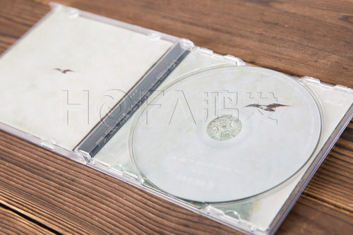 正版专辑 陈鸿宇:浓烟下的诗歌电台(CD) 首张民谣专辑 - 图1