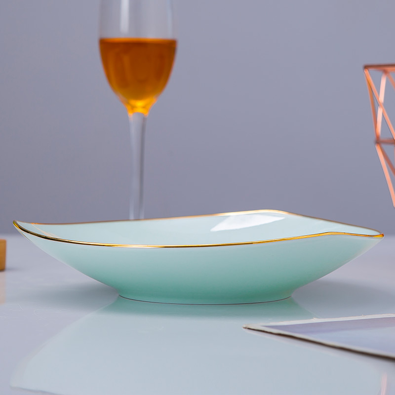 景德镇陶瓷餐具家用异形深盘青瓷骨瓷创意金边菜盘沙拉三角盘子 - 图2