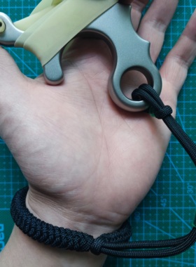 luckybuttons原创四、六股龙鳞伞绳手环手把绳