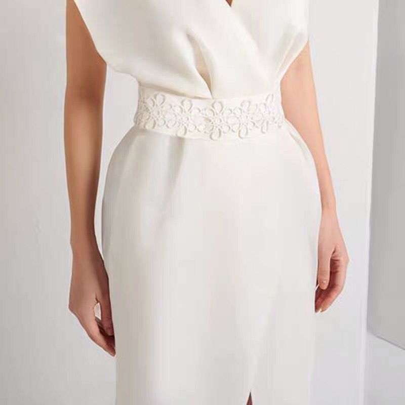 法式性感V领白色礼服轻奢小众高端级气质名媛晚宴年会贵定连衣裙