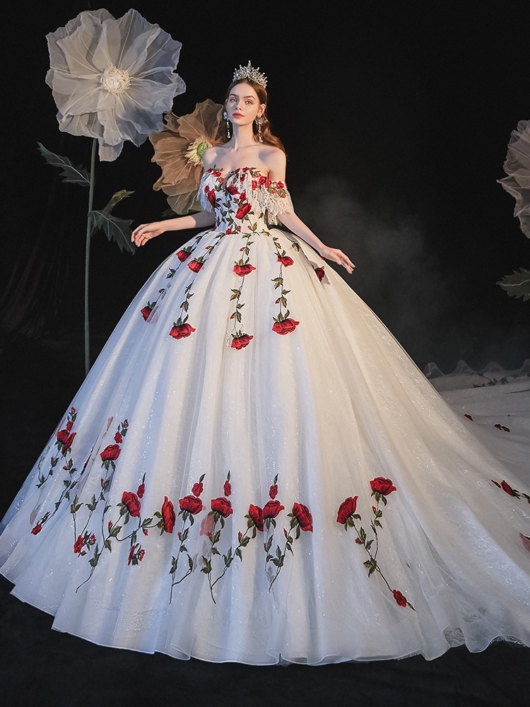 Seven -year -old shop wedding bride Dili Reba star the same wedding dress new Mori Mori supercred out outdoor rose embroidered trailer lace wedding dress Seven -year -old shop wedding bride Dili Reba star the same wedding dress new Mori Mori supercred out outdoor rose embroidered trailer lace wedding dress