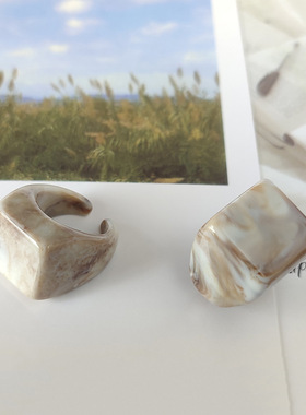 闪亮亚克力树脂云纹戒指米珠混色桃心戒圈尾戒指环男女同款外贸