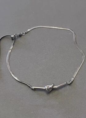 Gohic Simple Twised Snake Bone Chain Choker Necklace for Wom