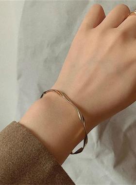 Fashion Opening Bangle Gold Color Glossy Twisted Thin Bangle