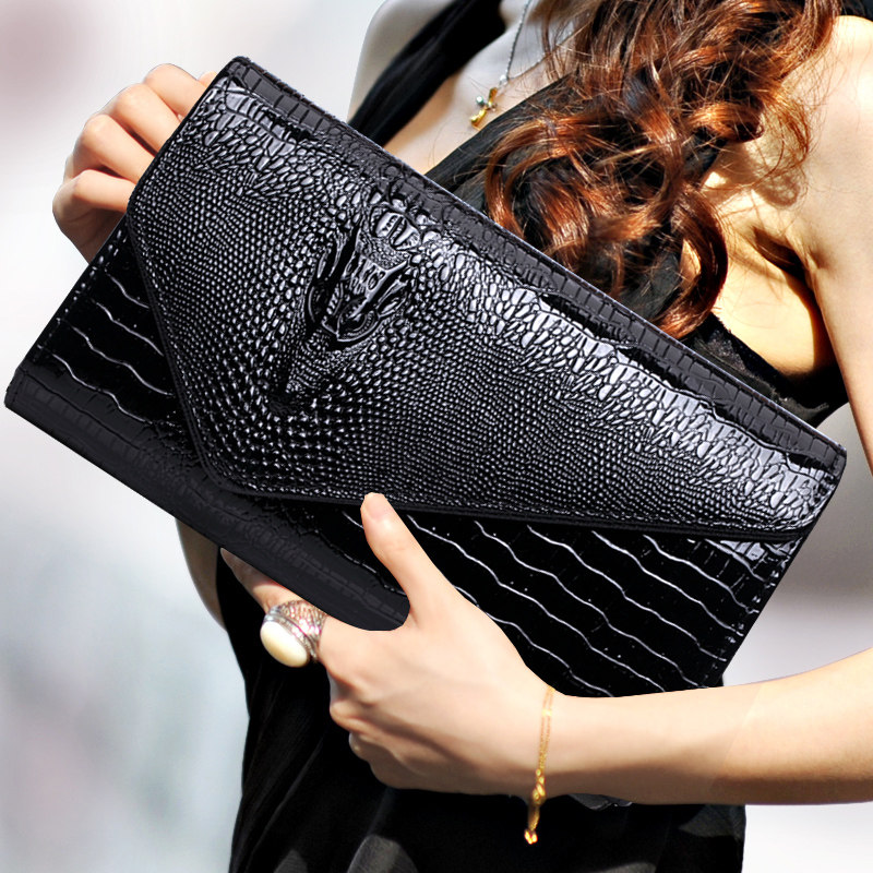 手拿包女包2025新款鳄鱼纹手抓包欧美时尚大牌链条单肩包斜跨小包,淘宝优惠券,粉丝福利购,淘宝优惠卷