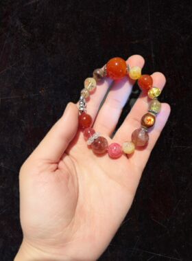 18m万人迷发晶配胶花九尾带隐藏紫光灯扎基多宝手串圈口较大