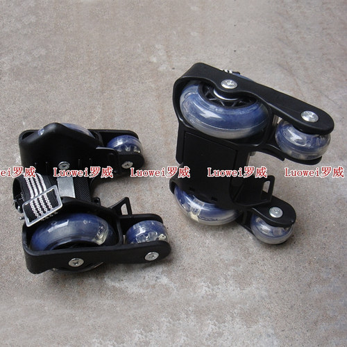 包邮带辅助轮风火轮滑鞋 四轮闪光轮暴走鞋儿童星空轮滑光轮鞋 - 图1