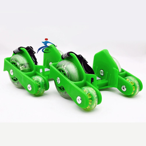 包邮带辅助轮风火轮滑鞋 四轮闪光轮暴走鞋儿童星空轮滑光轮鞋 - 图2