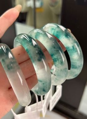 玛瑙古风透种透冰玉髓手镯精美