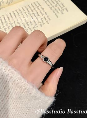 Basstudio韩系小众黑贝母戒女叠戴轻奢金色食指戒通勤百搭不掉色