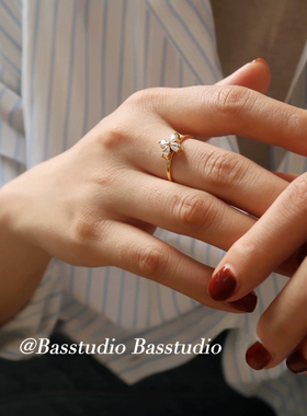 Basstudio 四叶草戒指锆石钛钢开口女戒可调节花瓣不褪色精致优雅