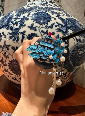 楼阁珍珠玉石底盘烧蓝戒指