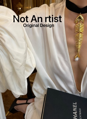 金色脊骨小众设计欧美复古金属鱼骨吊坠丝绒项圈个性时髦锁骨项链