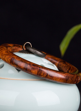 孤品海南黄花梨鬼脸木手镯