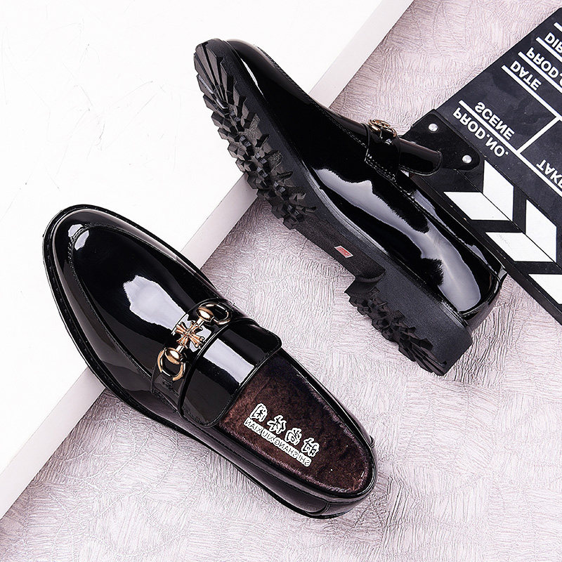 冬季男鞋子英伦尖头商务休闲漆皮皮鞋亮面懒人一脚蹬套脚保暖棉鞋,淘宝优惠券,粉丝福利购,淘宝优惠卷