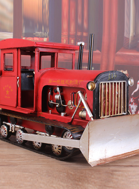 东方红拖拉机铁皮装饰摆件纪念