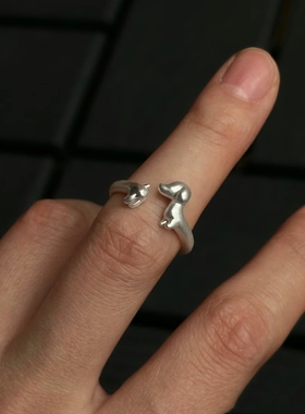 磨砂银腊肠狗开口戒指指环