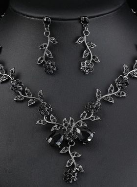 欧美珠宝项链耳环套装高级感三件套新娘婚纱配饰新款女装饰水滴款