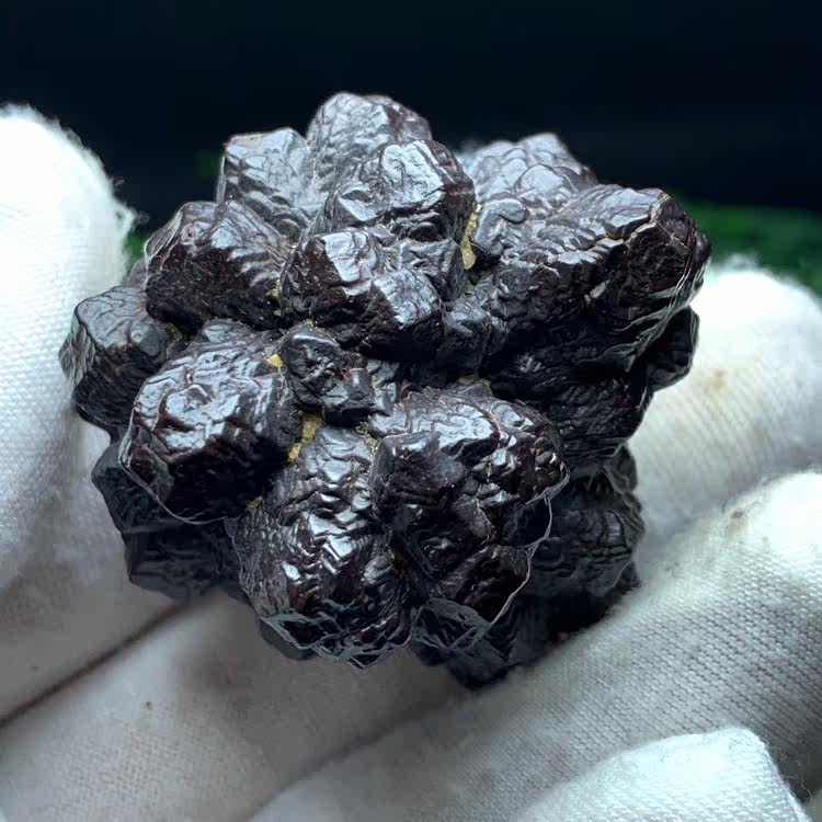 埃及预言石黑金刚摆件纯天然原矿水晶石黑水晶骨干h588