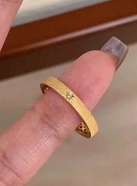 公主方黄金色戒指彷真钻