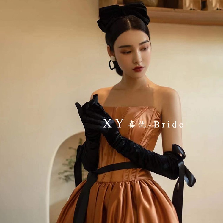 热巴同款手套女礼服法式赫本风黑色长款复古晚宴演出新娘拍照酒会 - 图0