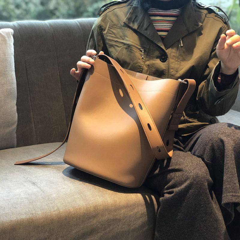 菲色如华2020新款牛皮气质女斜挎包 菲色如华女士包袋