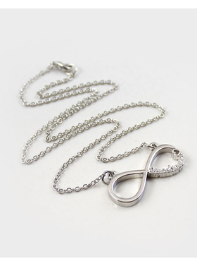 99克拉欧美风简约8字女镂空项链