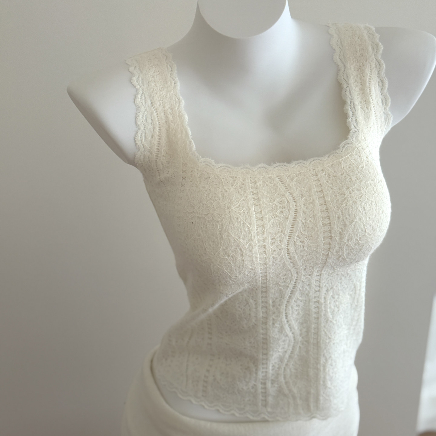 法法的蕾丝保暖背心 加棉抗静电常呵护自带胸垫亲肤磨毛秋冬吊带,淘宝优惠券,粉丝福利购,淘宝优惠卷