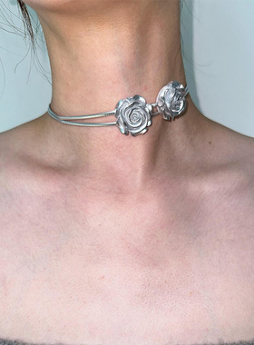银色玫瑰花双层choker