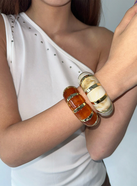 atmshop气质复古高级晕染树脂几何弹力绳手镯简约拼接宽版手环