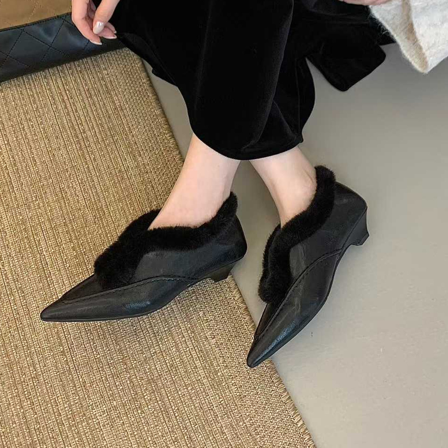 欧美时尚尖头瘦脚毛毛鞋口套脚粗跟低跟法式深口单鞋加绒女鞋子冬,淘宝优惠券,粉丝福利购,淘宝优惠卷