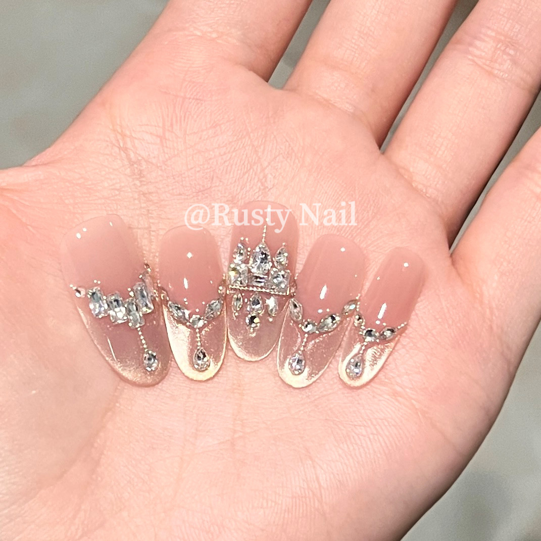 【现货】千金爆闪金色猫眼手工穿戴甲奢华满钻高级感成品美甲贴片,淘宝优惠券,粉丝福利购,淘宝优惠卷